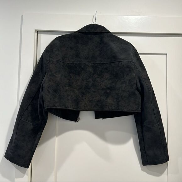 Cropped Faux Leather Distressed Trucker Jacket - Picture 6 of 7